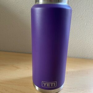 YETI // water jug